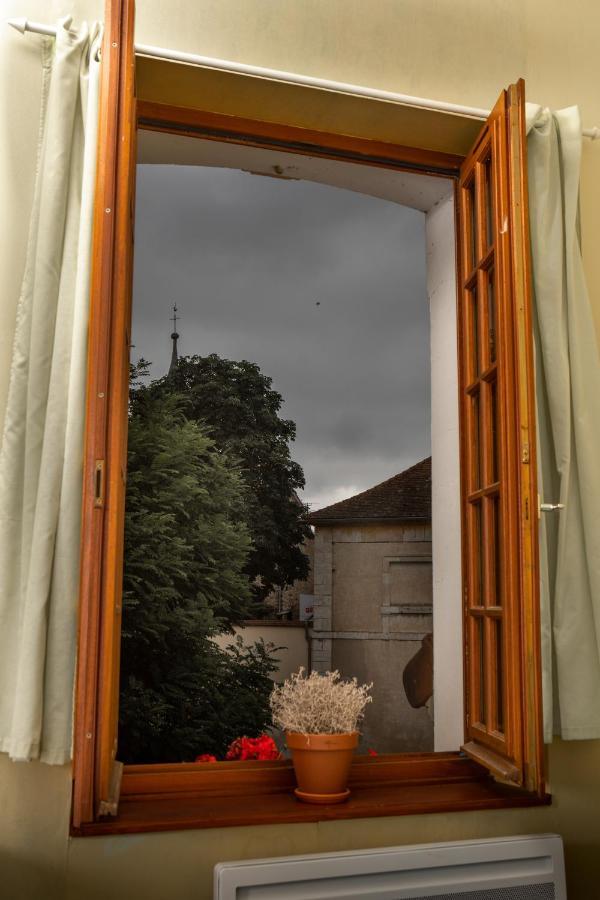 Hostellerie Du Chateau Bellenaves Buitenkant foto